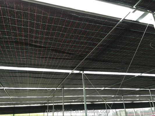 Élevage en serre à grande pellicule Système de privation de lumière entièrement automatisé pour l'agriculture